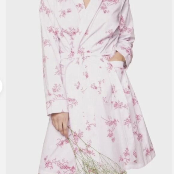 Petite Plume English Rose Floral Cotton Robe - Picture 5 of 10